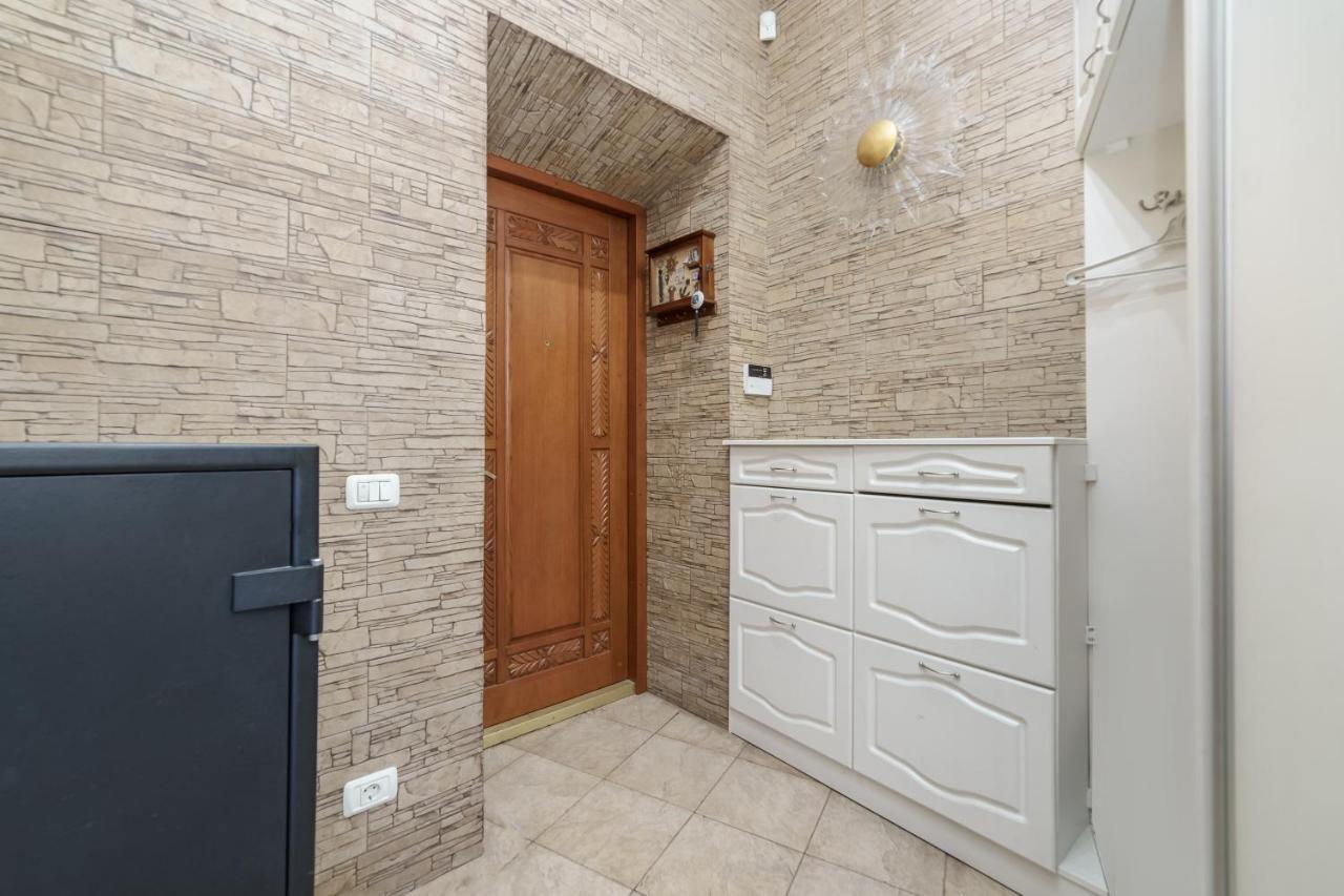 אודסה Katerynyska 2 Level Apartment With Sauna מראה חיצוני תמונה