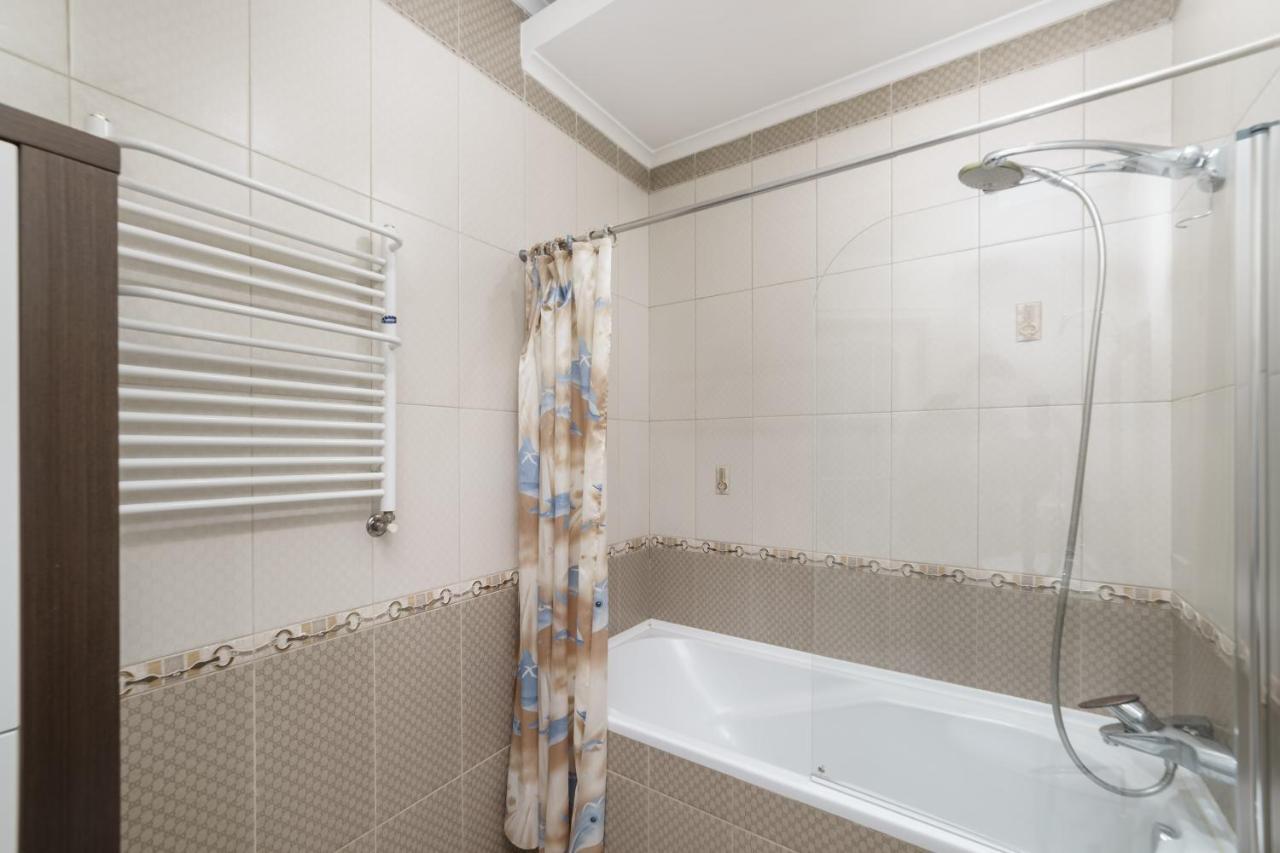 אודסה Katerynyska 2 Level Apartment With Sauna מראה חיצוני תמונה