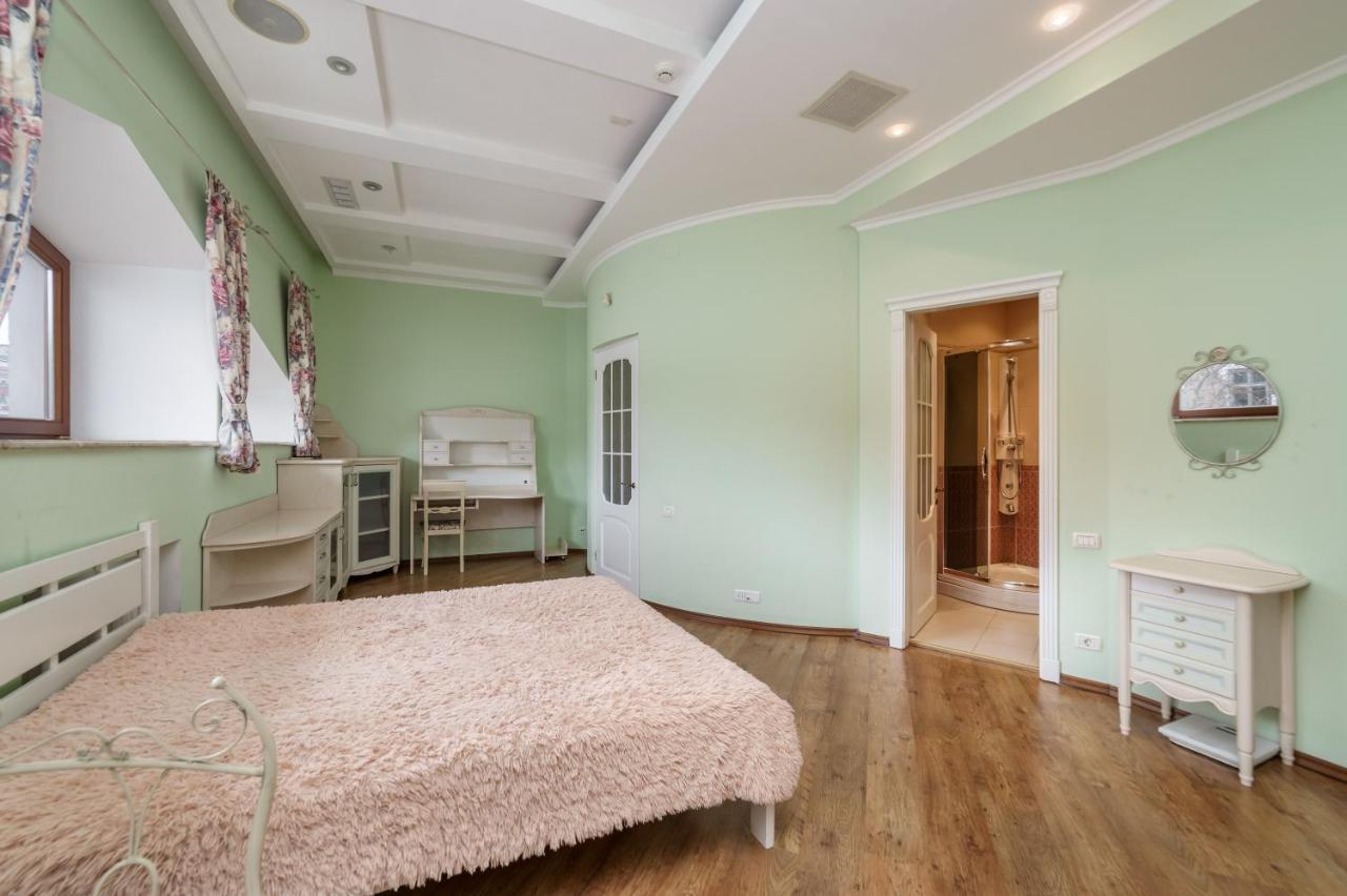 אודסה Katerynyska 2 Level Apartment With Sauna מראה חיצוני תמונה