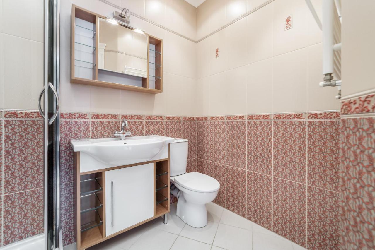 אודסה Katerynyska 2 Level Apartment With Sauna מראה חיצוני תמונה