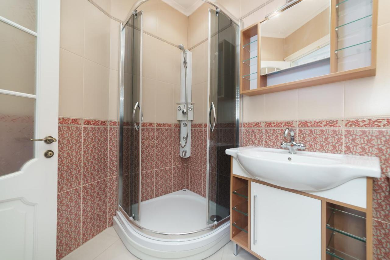 אודסה Katerynyska 2 Level Apartment With Sauna מראה חיצוני תמונה