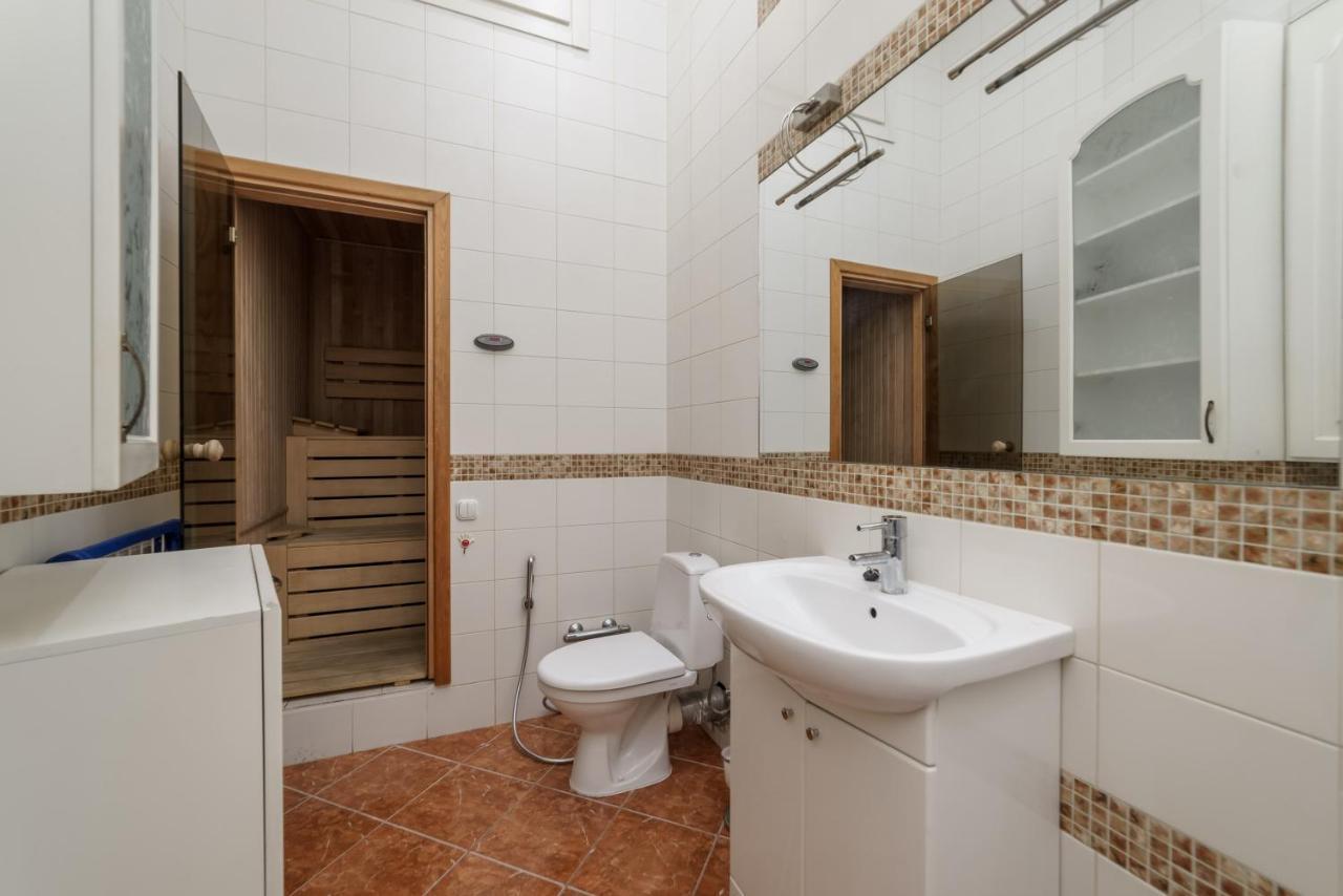 אודסה Katerynyska 2 Level Apartment With Sauna מראה חיצוני תמונה