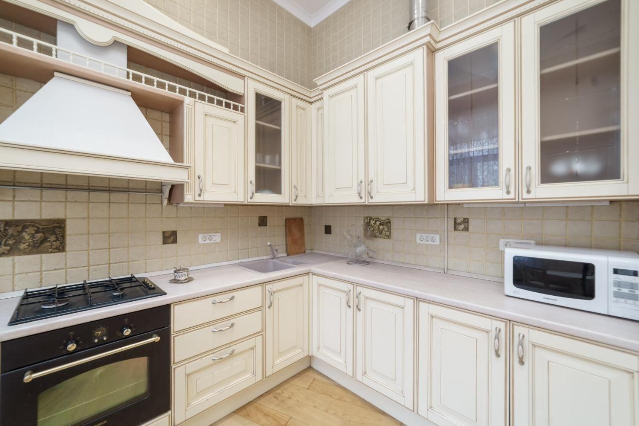 אודסה Katerynyska 2 Level Apartment With Sauna מראה חיצוני תמונה