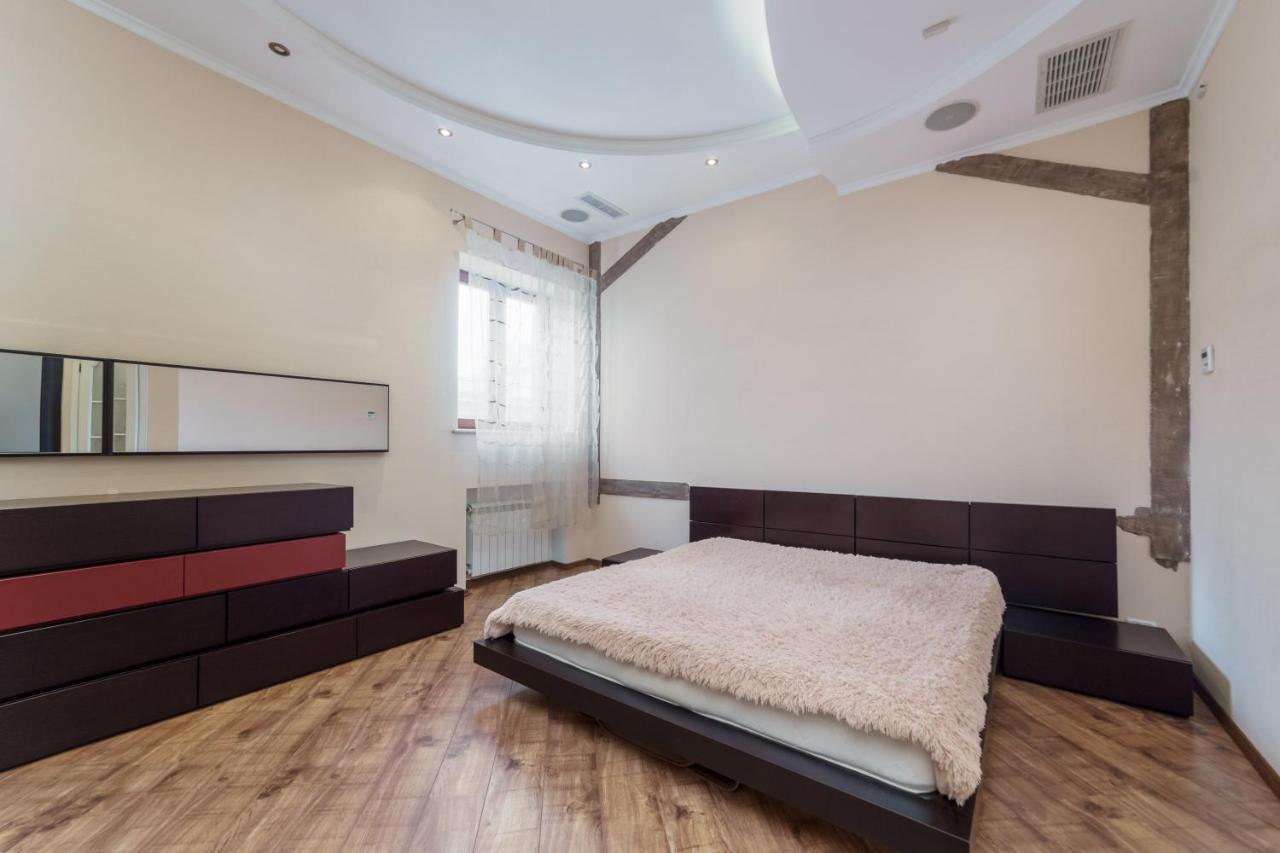 אודסה Katerynyska 2 Level Apartment With Sauna מראה חיצוני תמונה